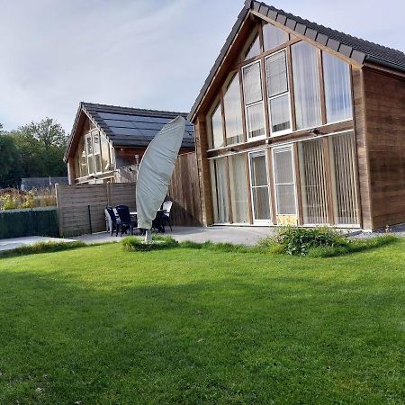 Maison 3 Chambres A 200 M De La Plage Des Lacs De L Eau D Heure Froidchapelle Luaran gambar