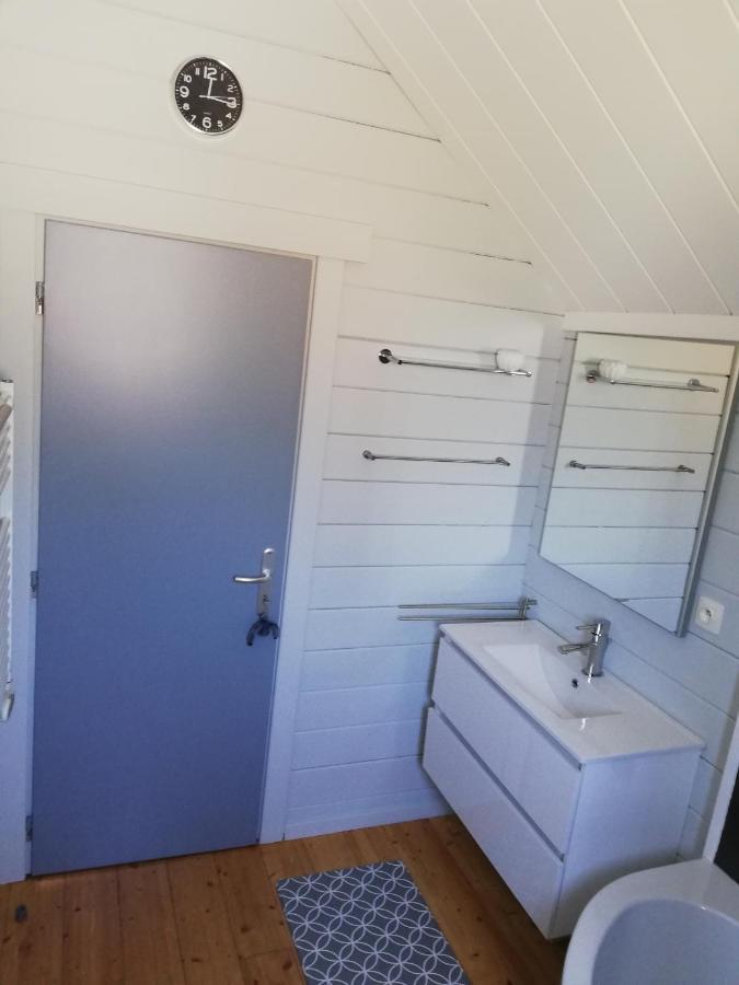 Maison 3 Chambres A 200 M De La Plage Des Lacs De L Eau D Heure Froidchapelle Luaran gambar